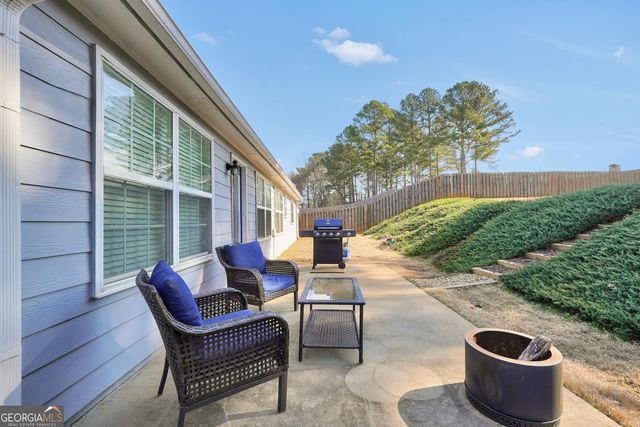 537 Vickers Lane, Locust Grove, GA 30248