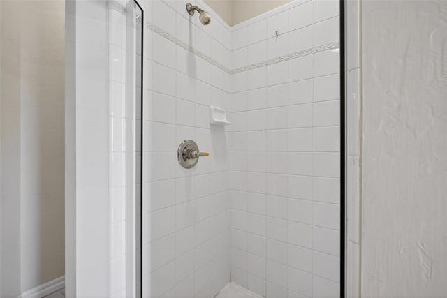 15528 Swallowtail Road, Edmond, OK 73013