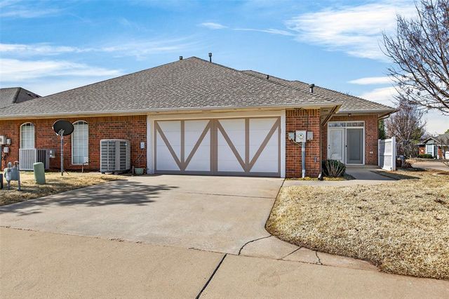 15528 Swallowtail Road, Edmond, OK 73013