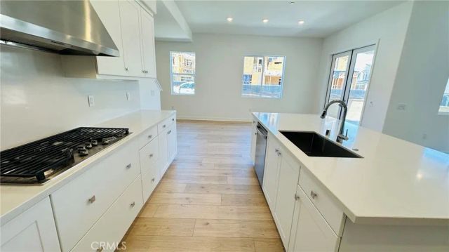 499 Mulligan, Irvine, CA 92618