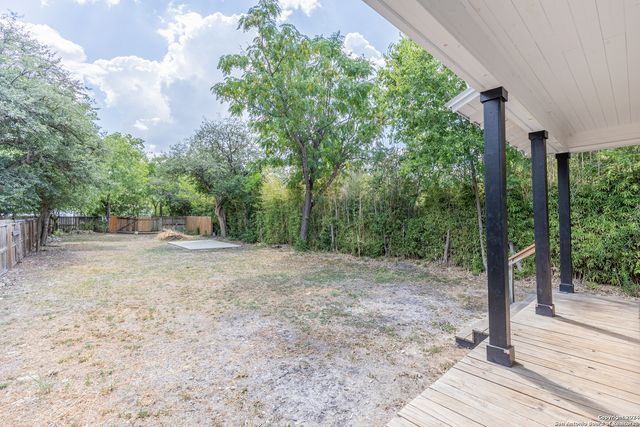 1010 BURNET ST, San Antonio, TX 78202