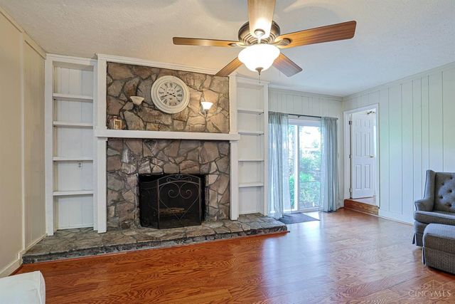 181 Ireland Avenue, Greenhills, OH 45218