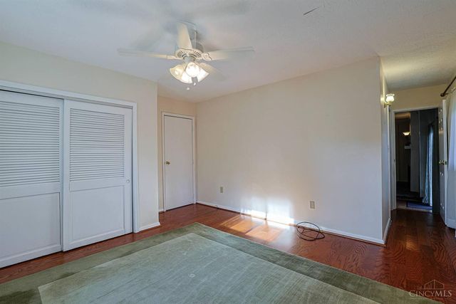 181 Ireland Avenue, Greenhills, OH 45218