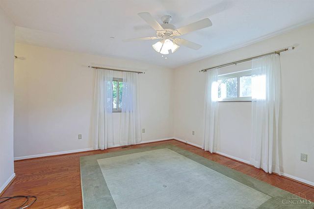 181 Ireland Avenue, Greenhills, OH 45218