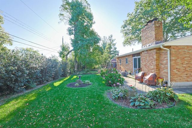 181 Ireland Avenue, Greenhills, OH 45218