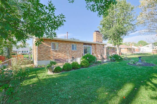 181 Ireland Avenue, Greenhills, OH 45218