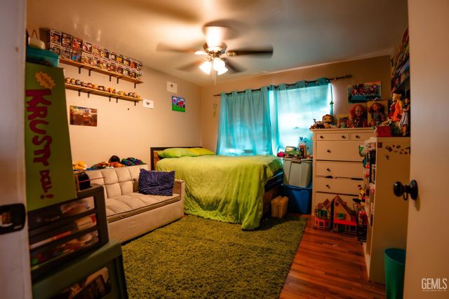 424 Wilson Avenue, Bakersfield, CA 93308