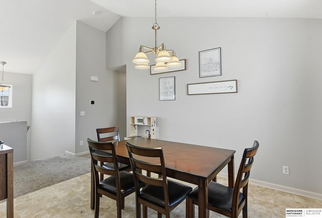 6958 N 88th Avenue, Omaha, NE 68122