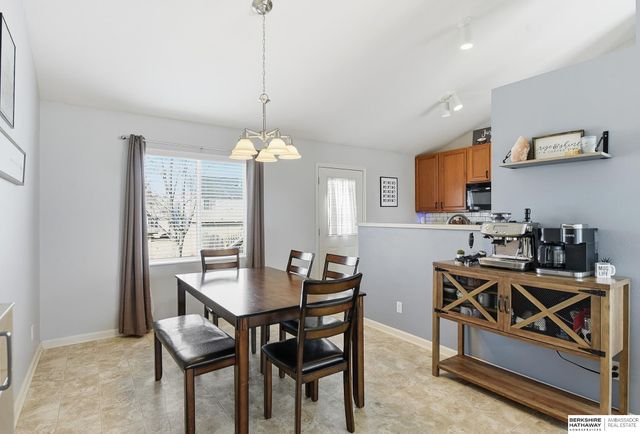 6958 N 88th Avenue, Omaha, NE 68122