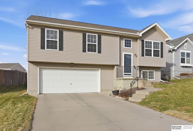 6958 N 88th Avenue, Omaha, NE 68122