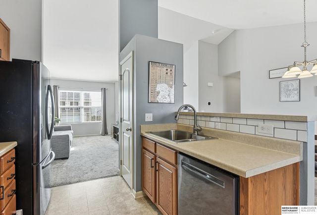 6958 N 88th Avenue, Omaha, NE 68122