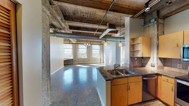 221 W Lancaster Avenue 10011, Fort Worth, TX 76102