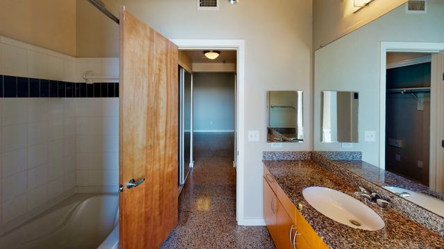 221 W Lancaster Avenue 10011, Fort Worth, TX 76102