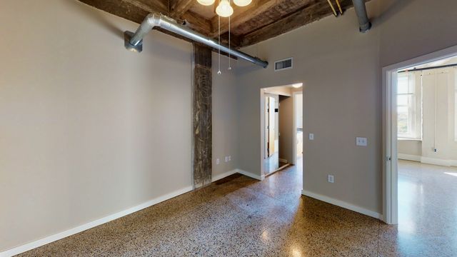 221 W Lancaster Avenue 10011, Fort Worth, TX 76102