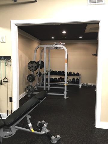 221 W Lancaster Avenue 10011, Fort Worth, TX 76102