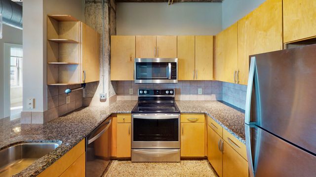 221 W Lancaster Avenue 10011, Fort Worth, TX 76102