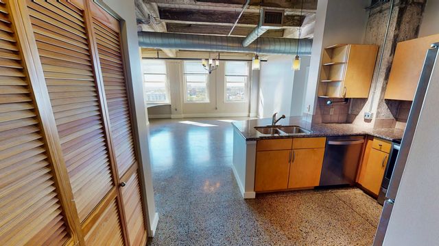 221 W Lancaster Avenue 10011, Fort Worth, TX 76102