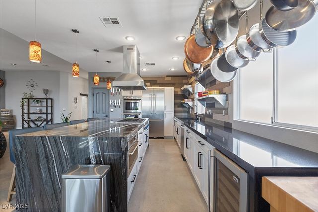 10596 Refugio Street, Las Vegas, NV 89141