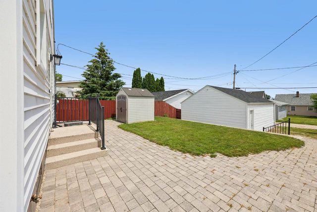 2633 N 20th STREET, Sheboygan, WI 53083