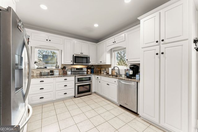 6216 Highway 52, Gillsville, GA 30543