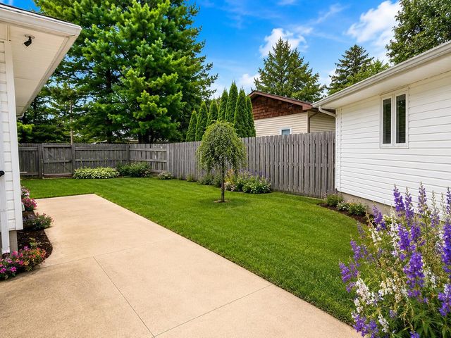 1238 Francisco Road, Columbus, OH 43220