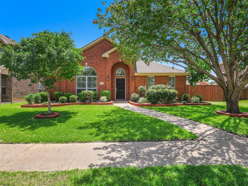 1622 Summerfield Drive, Allen, TX 75002