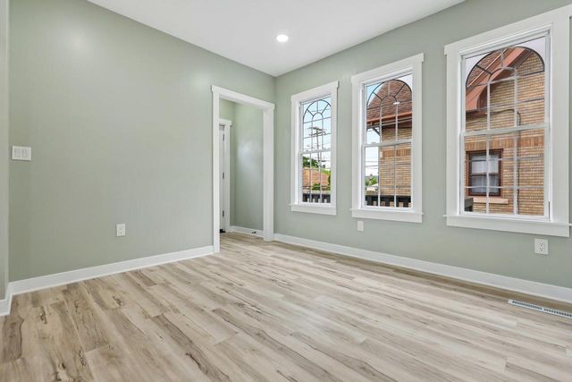 3528 N 87th STREET, Milwaukee, WI 53222