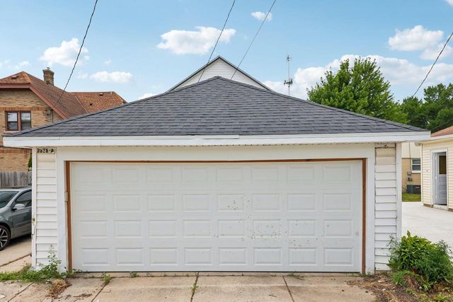 3528 N 87th STREET, Milwaukee, WI 53222