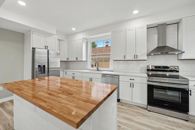 3528 N 87th STREET, Milwaukee, WI 53222