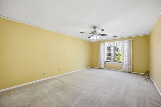150 Thompson Drive SE 216, Cedar Rapids, IA 52403