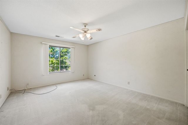 150 Thompson Drive SE 216, Cedar Rapids, IA 52403