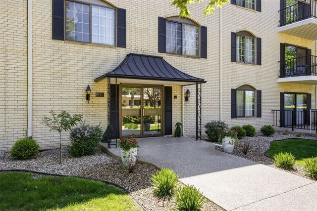 150 Thompson Drive SE 216, Cedar Rapids, IA 52403