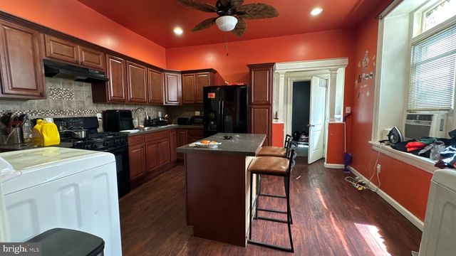 707 S 52ND ST, Philadelphia, PA 19143