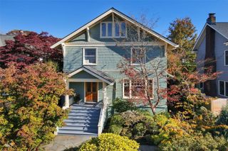 926 11th Avenue E, Seattle, WA 98102