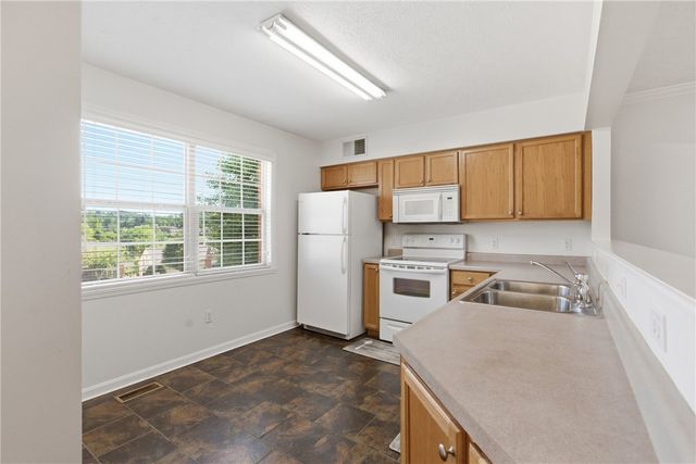 402 Berrington Ct, Bethel Park, PA 15102