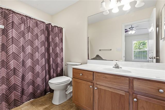 402 Berrington Ct, Bethel Park, PA 15102