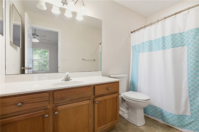 402 Berrington Ct, Bethel Park, PA 15102