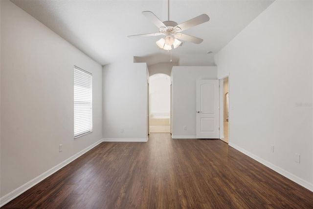 9827 WHITE BARN WAY, Riverview, FL 33569