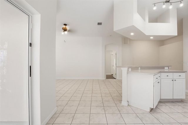 9827 WHITE BARN WAY, Riverview, FL 33569