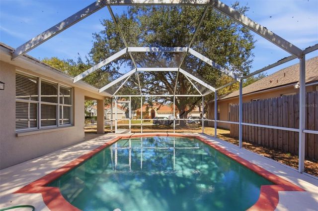 9827 WHITE BARN WAY, Riverview, FL 33569