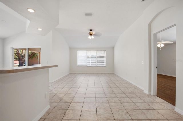 9827 WHITE BARN WAY, Riverview, FL 33569