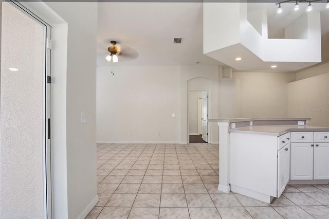 9827 WHITE BARN WAY, Riverview, FL 33569