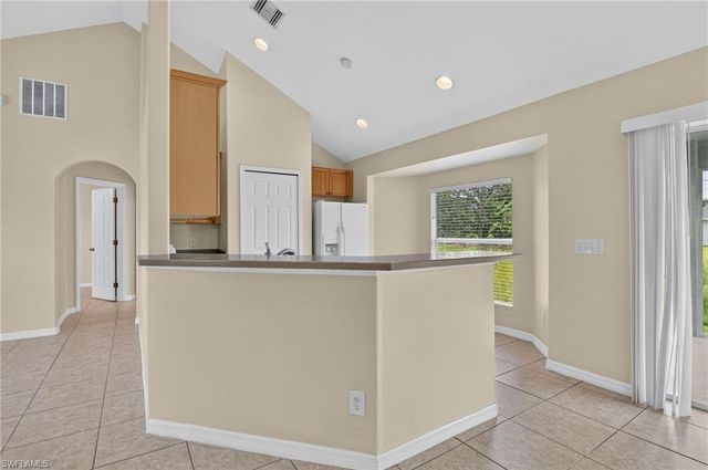 523 25th LN, Cape Coral, FL 33904