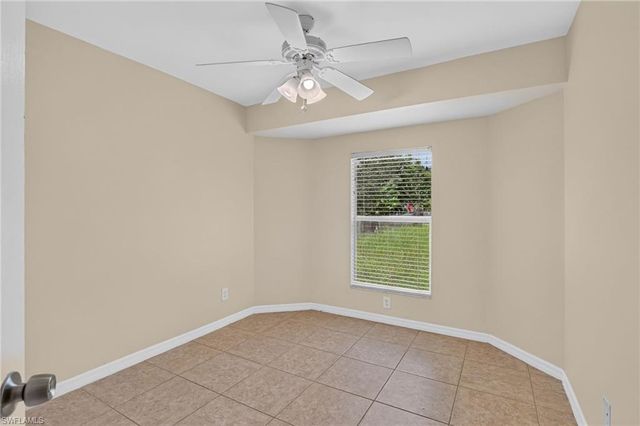 523 25th LN, Cape Coral, FL 33904