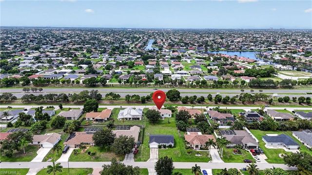 523 25th LN, Cape Coral, FL 33904