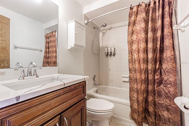 16116 GARDENDALE DRIVE, Tampa, FL 33624