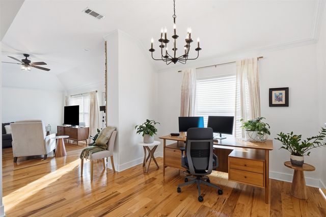 840 Forest Hollow Drive, Hurst, TX 76053