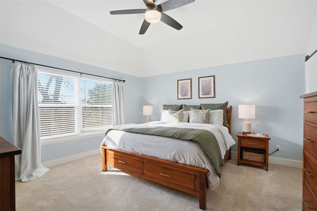 840 Forest Hollow Drive, Hurst, TX 76053