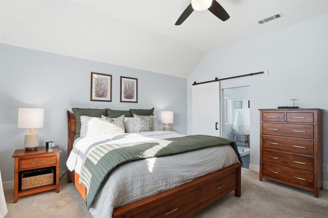 840 Forest Hollow Drive, Hurst, TX 76053