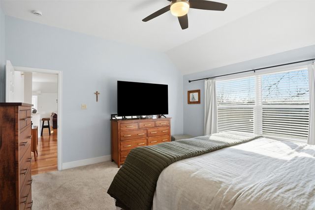 840 Forest Hollow Drive, Hurst, TX 76053